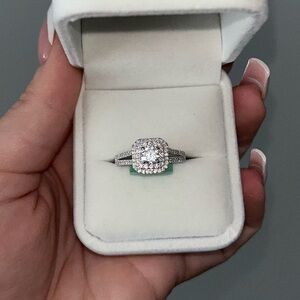 Elegant Sterling Silver Diamond Ring